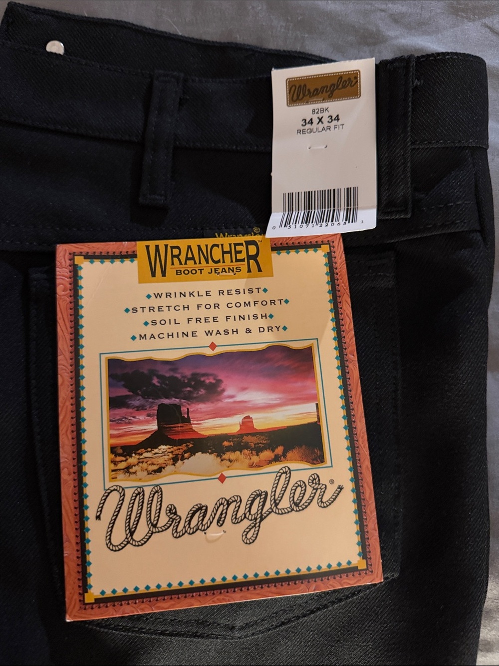 Wrangler Men’s Black Bootcut Jeans